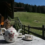 Berghuette In Tirol * Lager Walchen