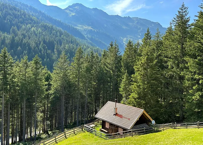 Berghuette In Tirol * Lager Walchen