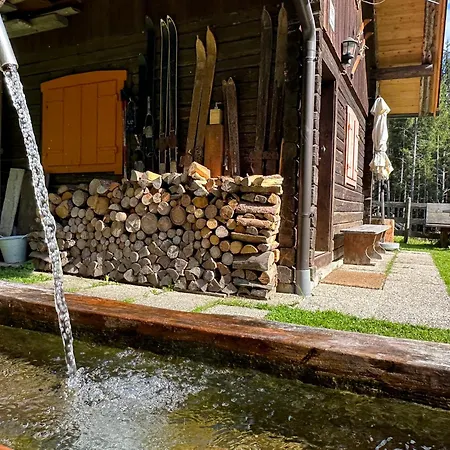 Berghuette In Tirol * Lager Walchen